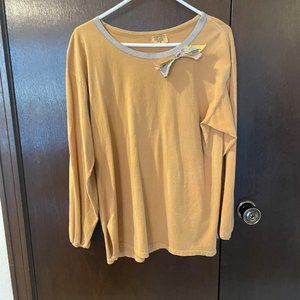 Women's Mustard Yellow Long Sleeve T-Shirt Size M